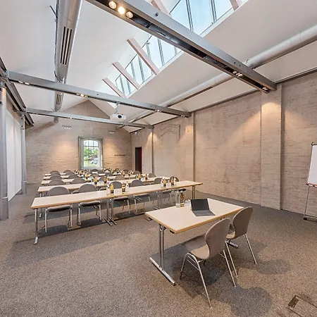 Welcome Kongress Hotel 3*