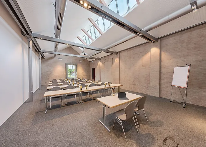 Welcome Kongress Hotel 3*